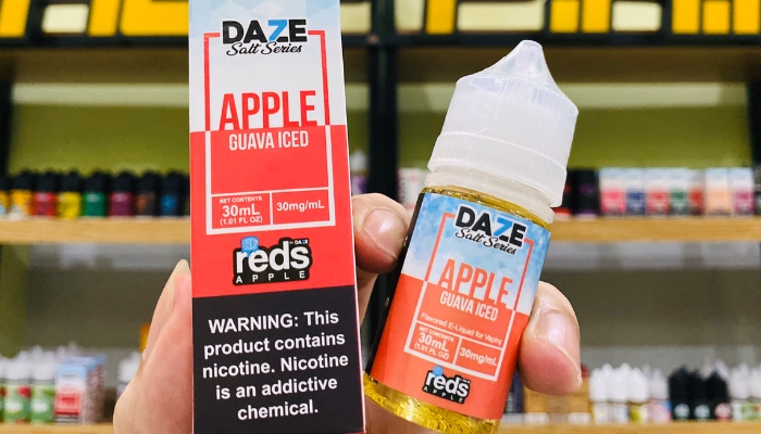 Red's Apple E-juice Iced Guava by 7 Daze