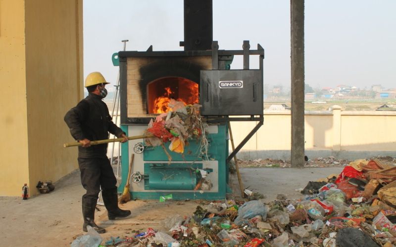 xử lý rác thải rắn bằng nhiệt