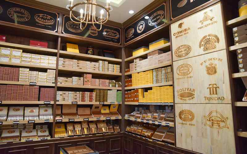 Thế Giới Cigar là cửa hàng chuyên mua bán xì gà tại Hà Nội uy tín