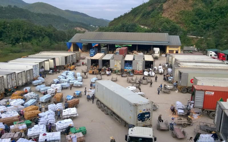 nhập khẩu tiểu ngạch