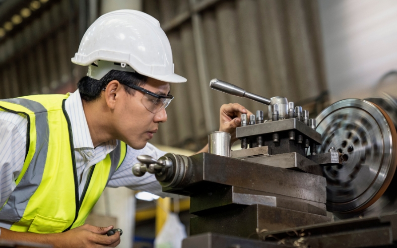 du học Nhật Bản ngành cơ khí